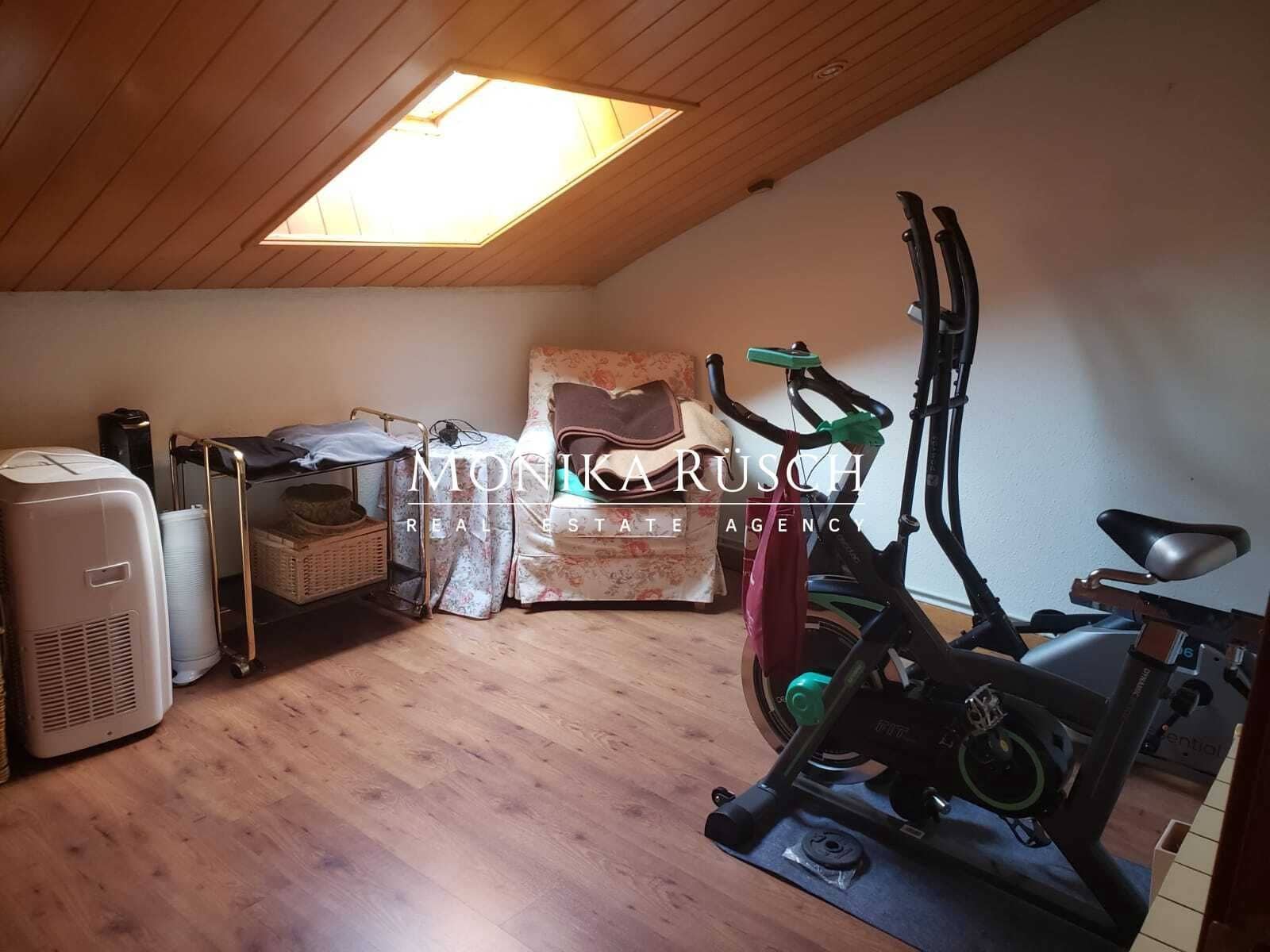 4 slaapkamer Halfvrijstaande villa te koop in La Palma de Cervello met garage - € 475.000 (Ref: 9655635)