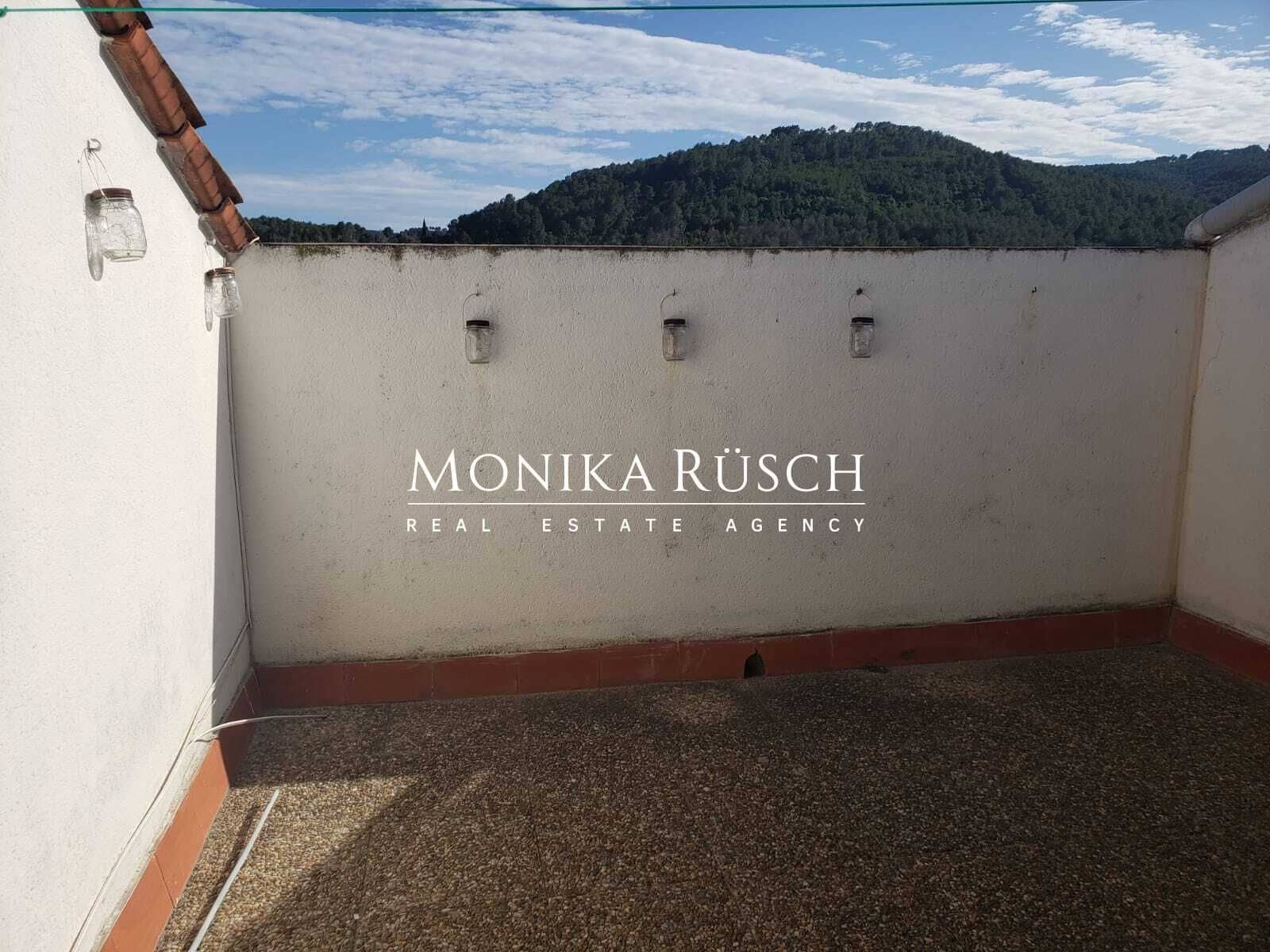 4 slaapkamer Halfvrijstaande villa te koop in La Palma de Cervello met garage - € 475.000 (Ref: 9655635)