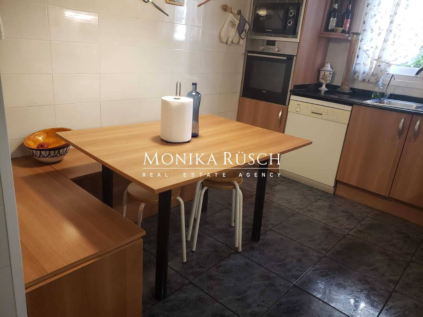 4 slaapkamer Halfvrijstaande villa te koop in La Palma de Cervello met garage - € 475.000 (Ref: 9655635)