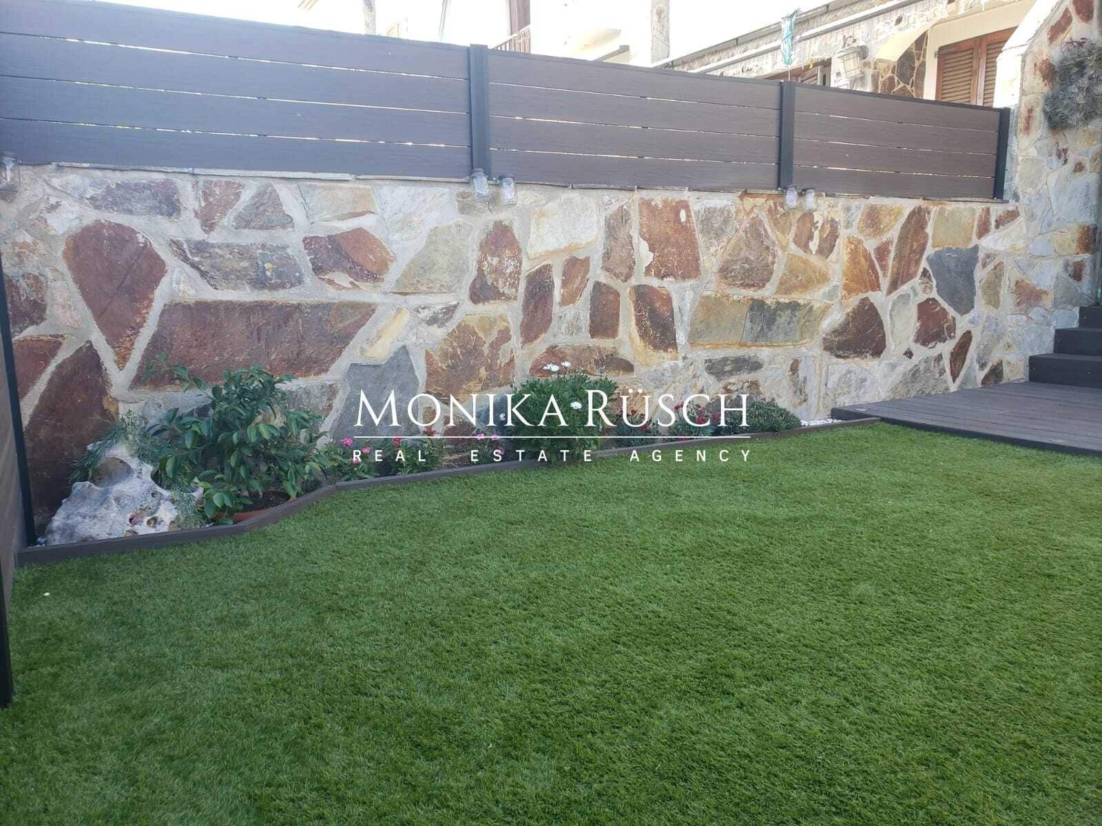 4 slaapkamer Halfvrijstaande villa te koop in La Palma de Cervello met garage - € 475.000 (Ref: 9655635)