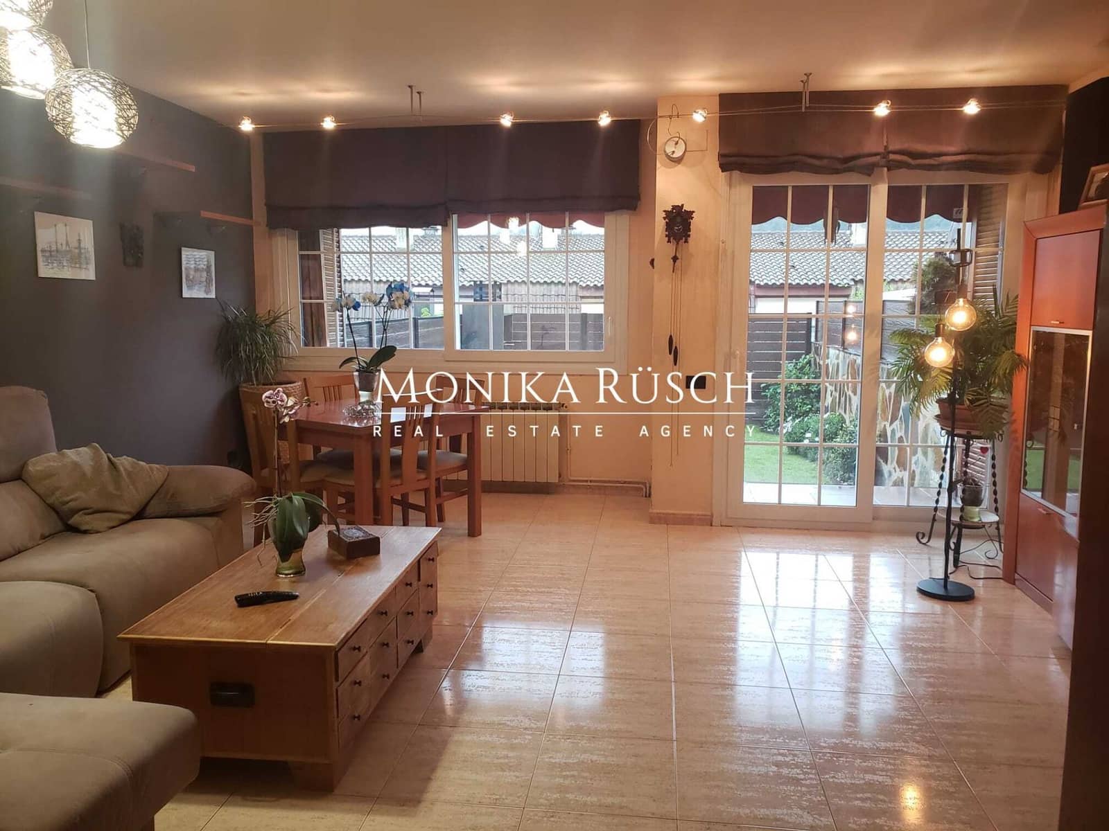 4 slaapkamer Halfvrijstaande villa te koop in La Palma de Cervello met garage - € 475.000 (Ref: 9655635)