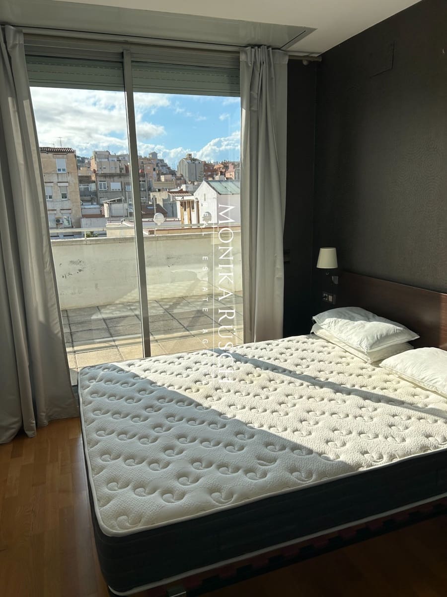 2 quarto Casa em Banda para arrendar em Barcelona cidade com garagem - 1 800 € (Ref: 9658293)