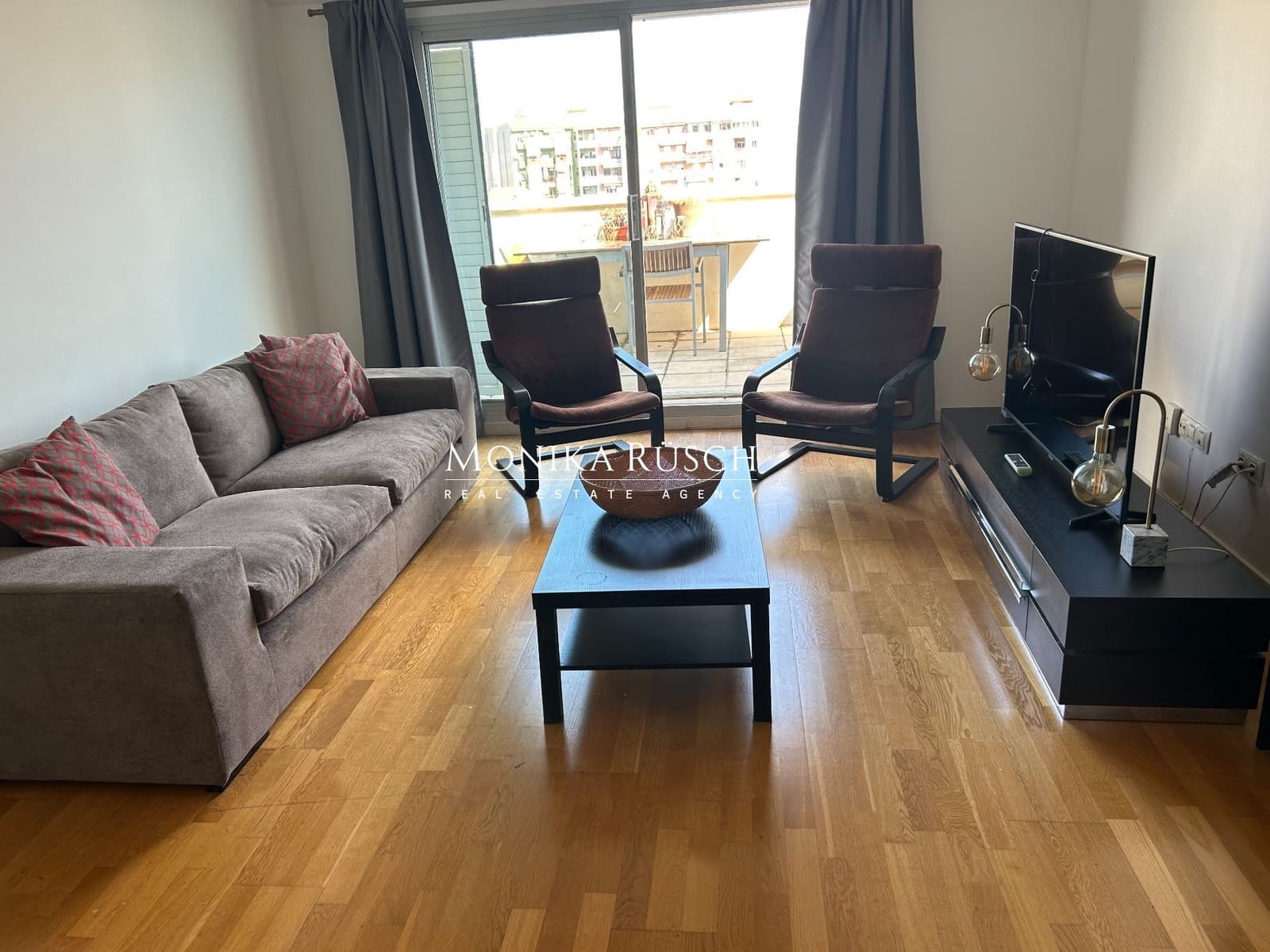 2 quarto Casa em Banda para arrendar em Barcelona cidade com garagem - 1 800 € (Ref: 9658293)