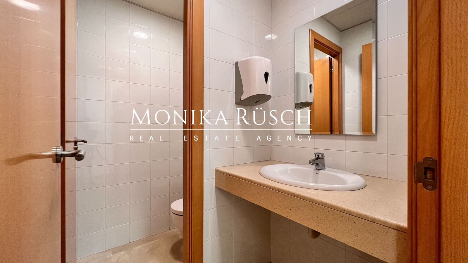 Oficina en Barcelona ciudad en alquiler - 1.378 € (Ref: 9676733)