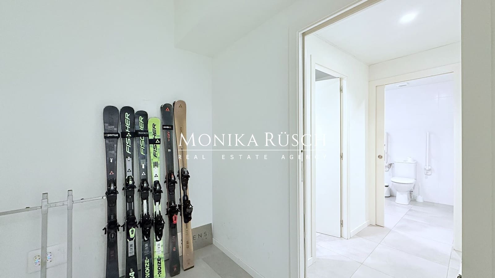 Commercial for rent in Barcelona city - € 2,900 (Ref: 9694668)