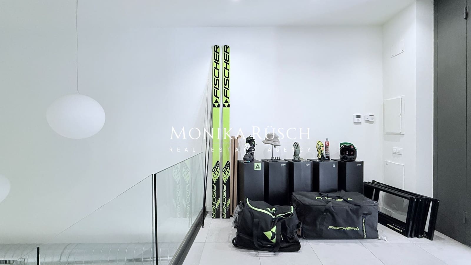 Commercial for rent in Barcelona city - € 2,900 (Ref: 9694668)