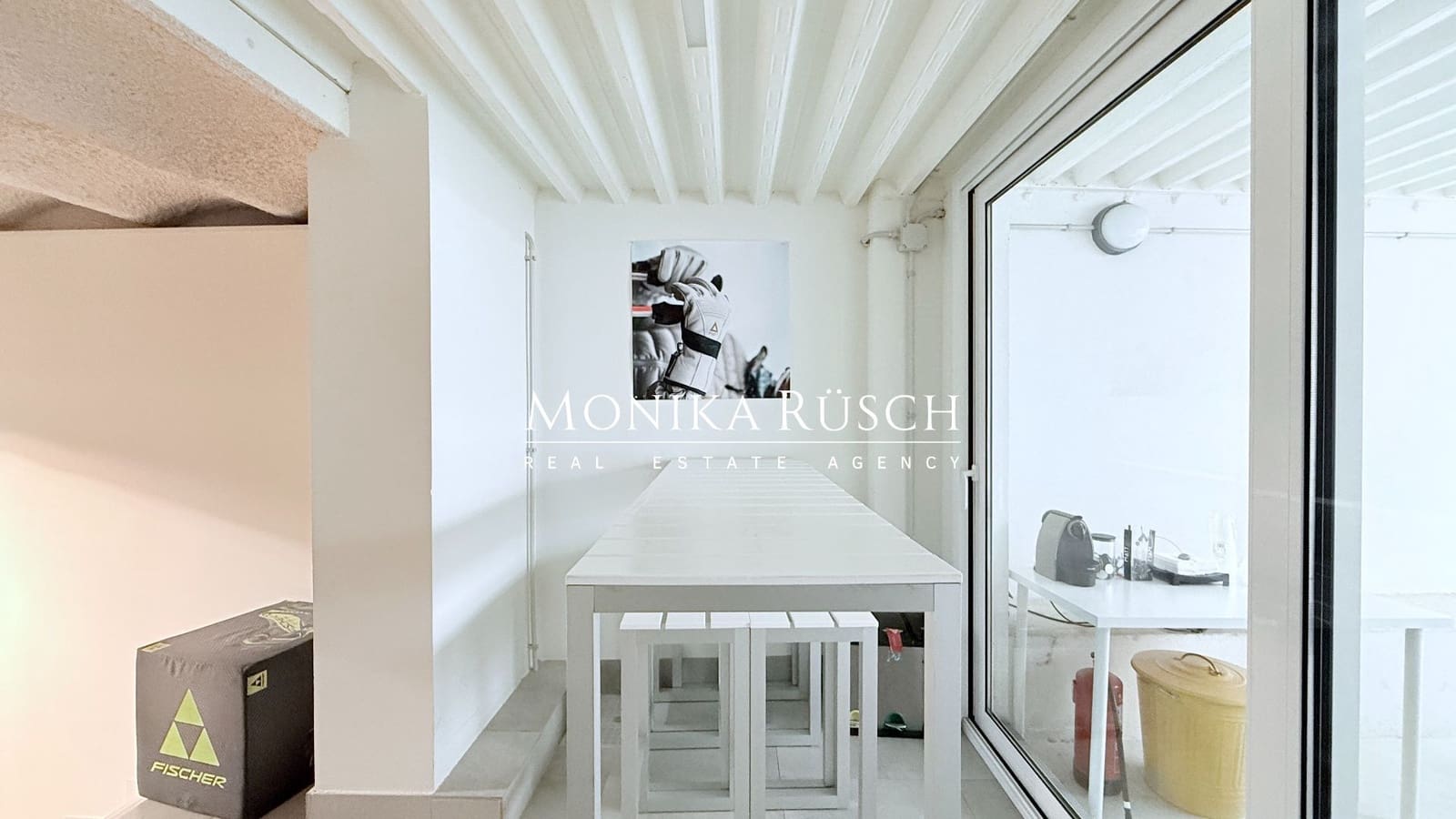 Commercial for rent in Barcelona city - € 2,900 (Ref: 9694668)