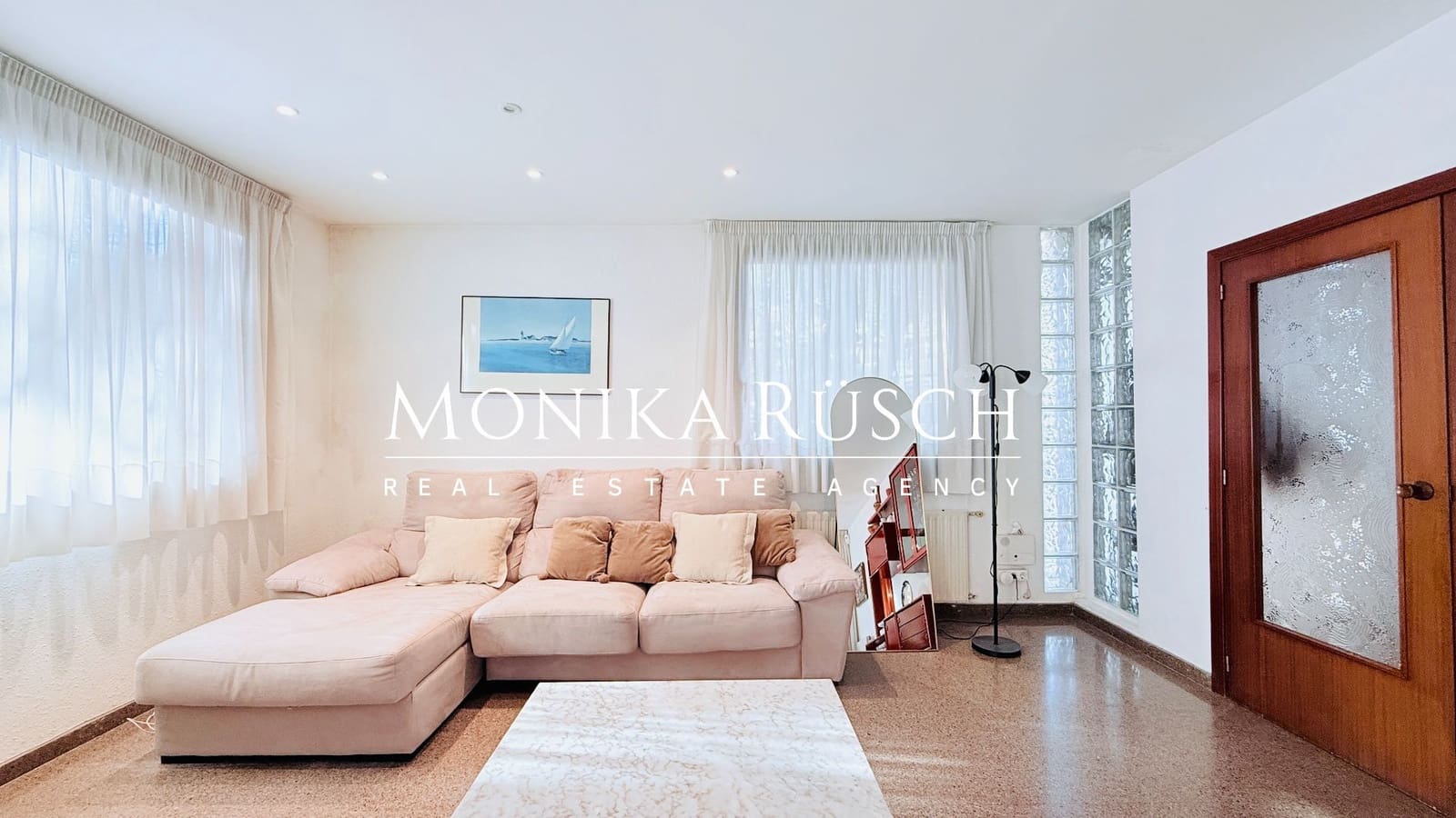 5 quarto Moradia para venda em Gava com piscina garagem - 1 390 000 € (Ref: 9694670)