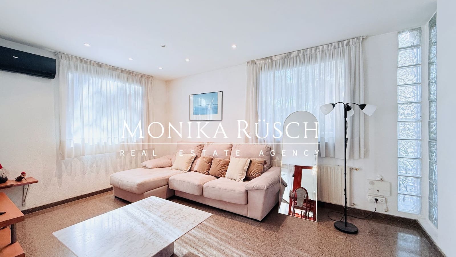 5 quarto Moradia para venda em Gava com piscina garagem - 1 390 000 € (Ref: 9694670)