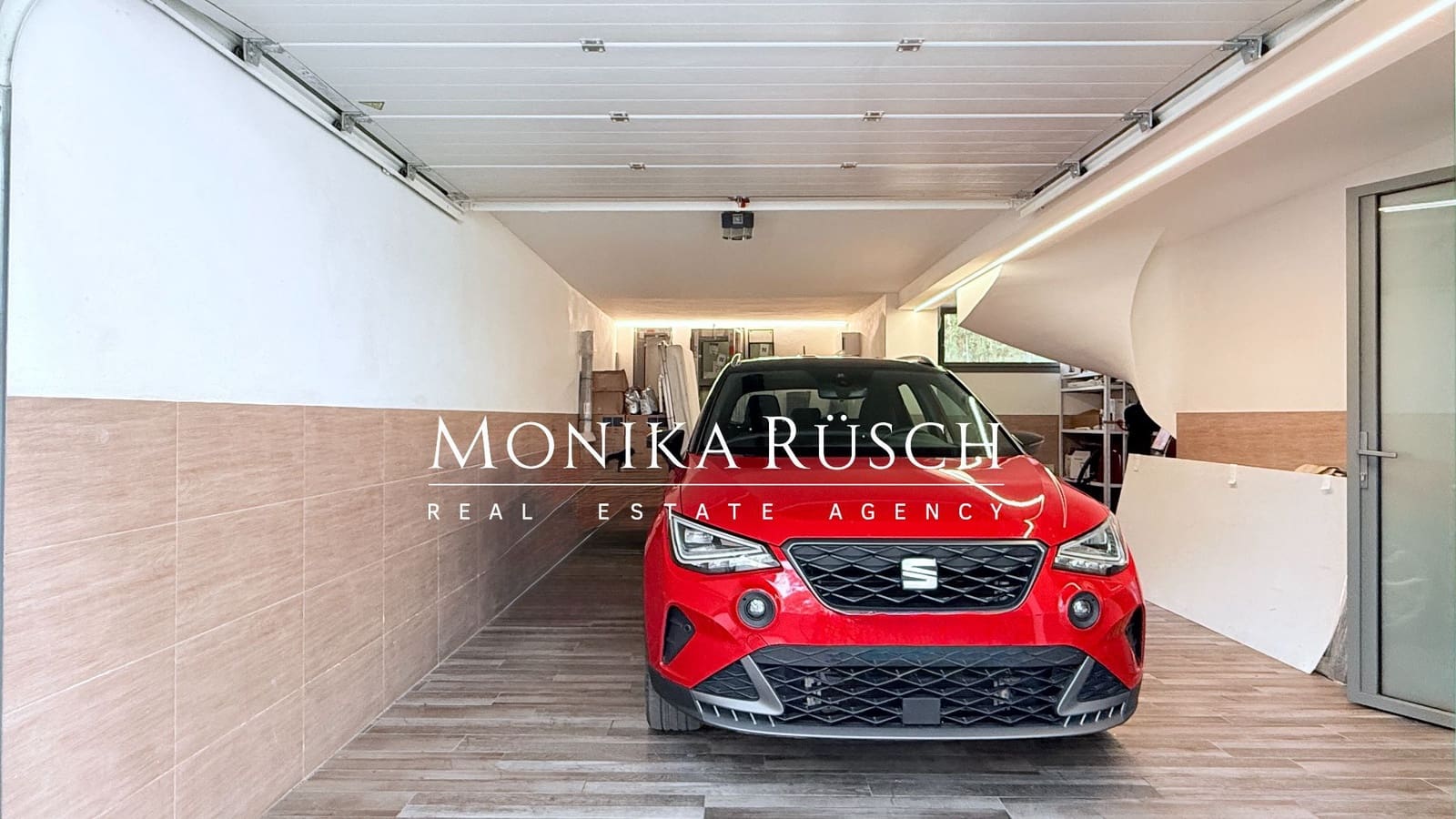 5 quarto Moradia para venda em Gava com piscina garagem - 1 390 000 € (Ref: 9694670)