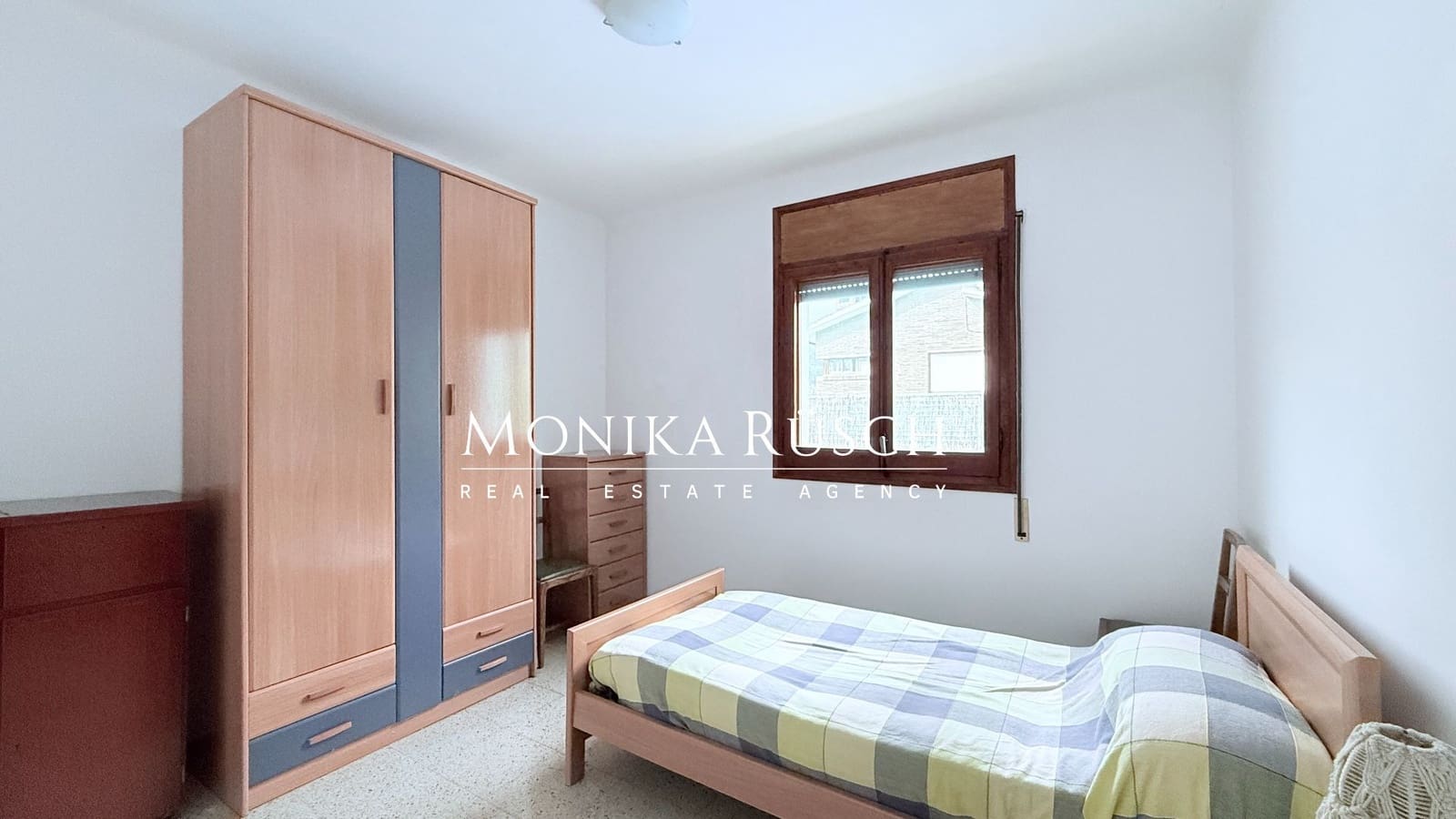 4 bedroom Villa for sale in Palleja with pool garage - € 640,000 (Ref: 9698110)