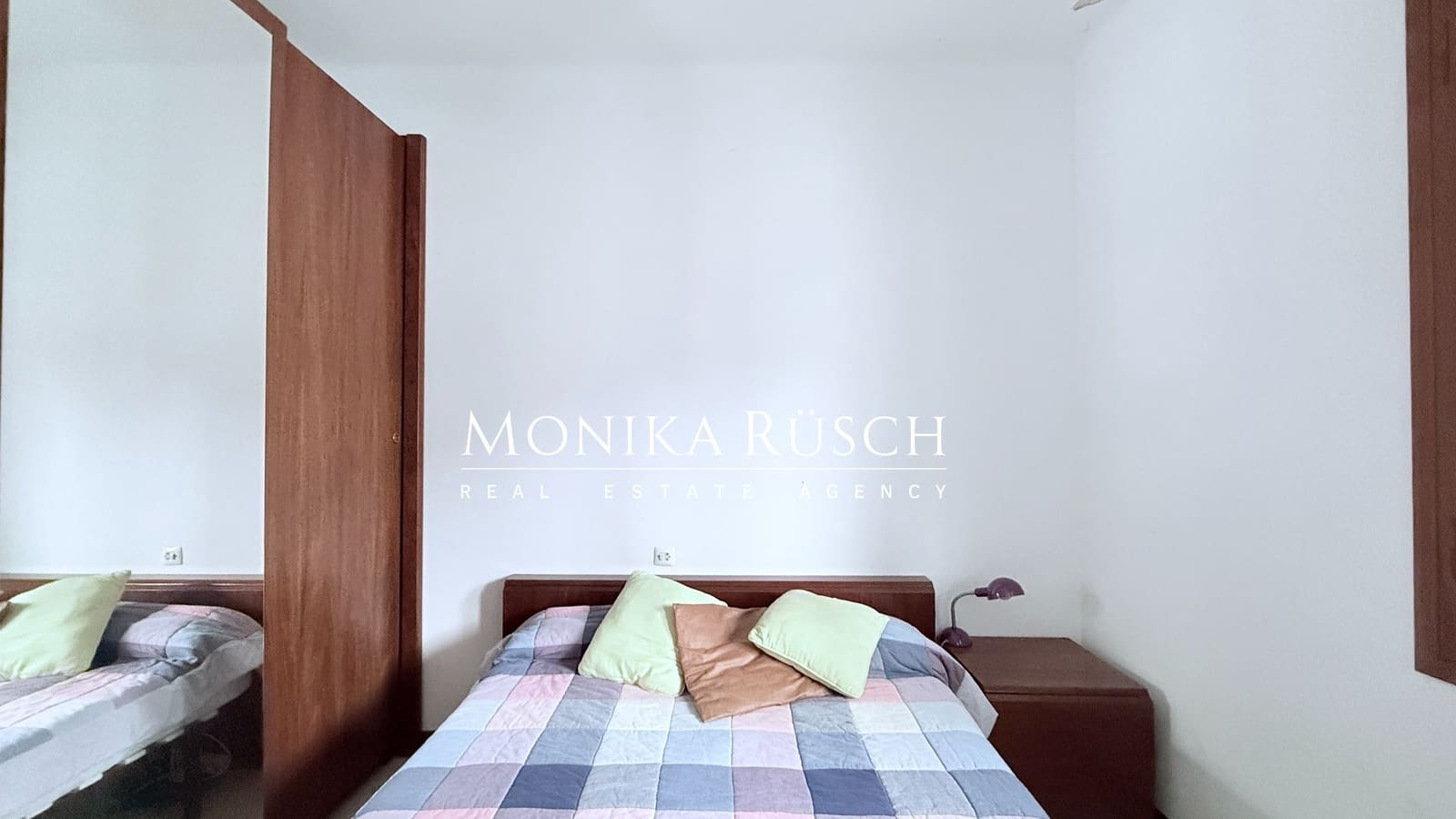 4 bedroom Villa for sale in Palleja with pool garage - € 640,000 (Ref: 9698110)