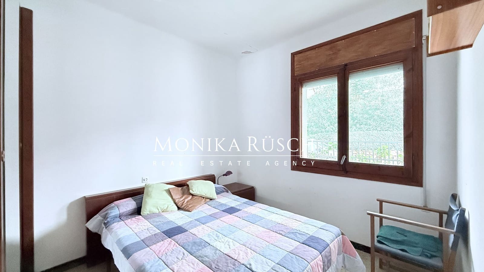 4 bedroom Villa for sale in Palleja with pool garage - € 640,000 (Ref: 9698110)