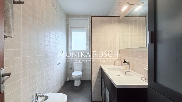 Chalet de 4 habitaciones en Pallejà en venta con piscina garaje - 640.000 € (Ref: 9698110)