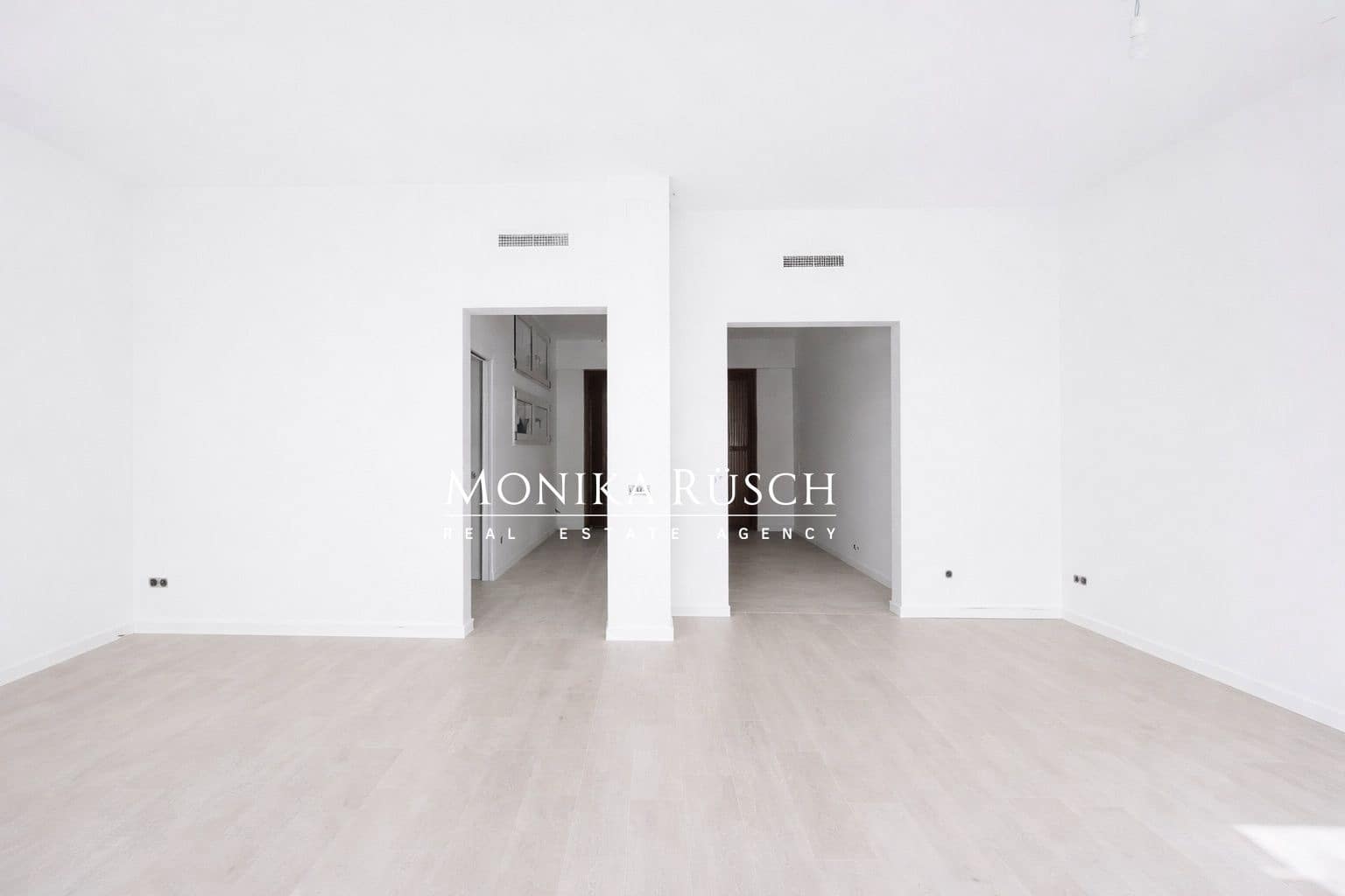 4 bedroom Flat for rent in Barcelona city - € 6,400 (Ref: 9700405)