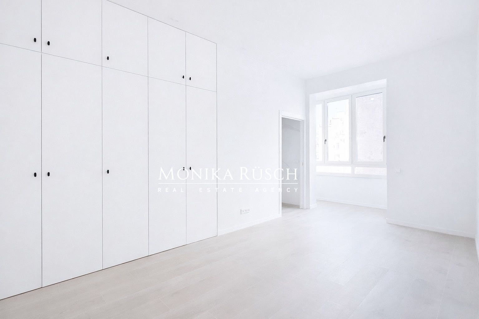 4 bedroom Flat for rent in Barcelona city - € 6,400 (Ref: 9700405)