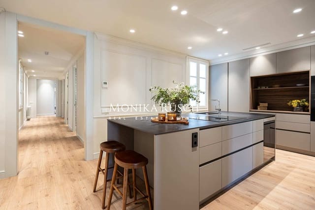 4 makuuhuone Asunto myytävänä paikassa Barcelona kaupunki - 1 790 000 € (Ref: 9714475)