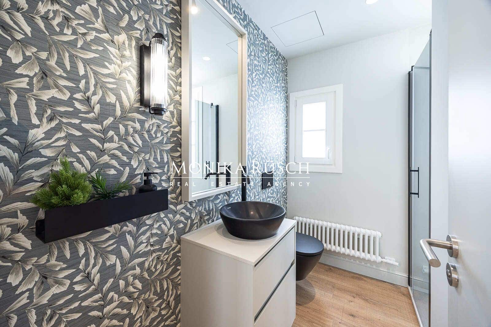 4 bedroom Flat for sale in Barcelona city - € 1,790,000 (Ref: 9714475)