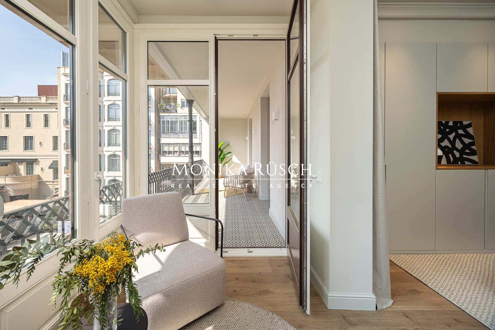 4 bedroom Flat for sale in Barcelona city - € 1,790,000 (Ref: 9714475)