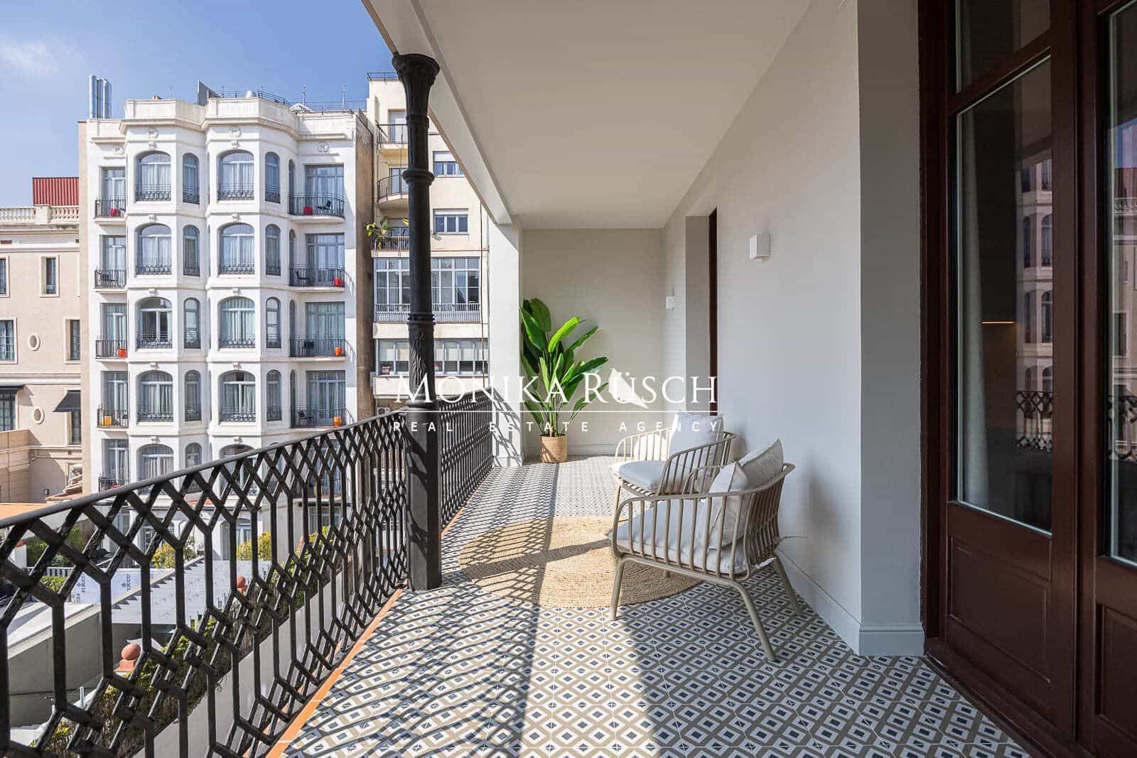 4 bedroom Flat for sale in Barcelona city - € 1,790,000 (Ref: 9714475)