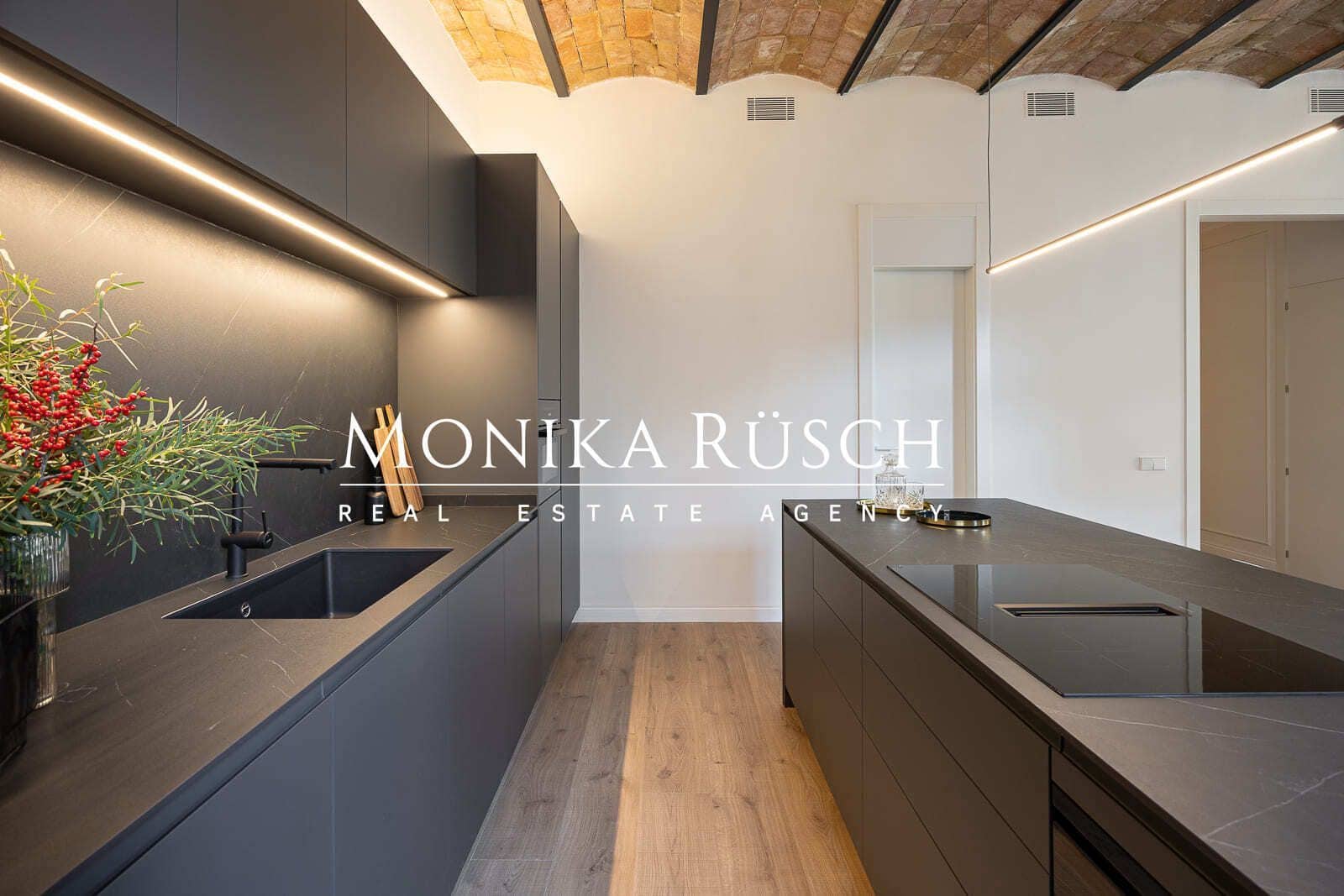 4 soverom Leilighet til salgs i Barcelona by - € 1 985 000 (Ref: 9714476)