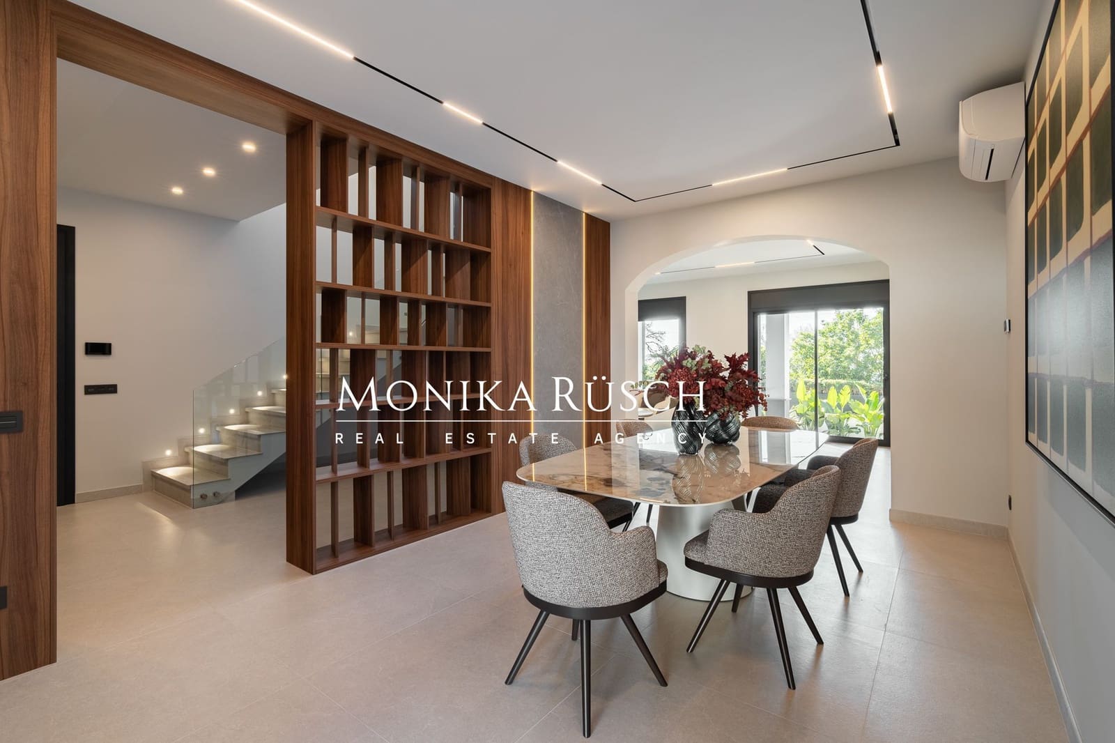 5 bedroom Villa for sale in Castelldefels with pool garage - € 2,420,000 (Ref: 9721070)