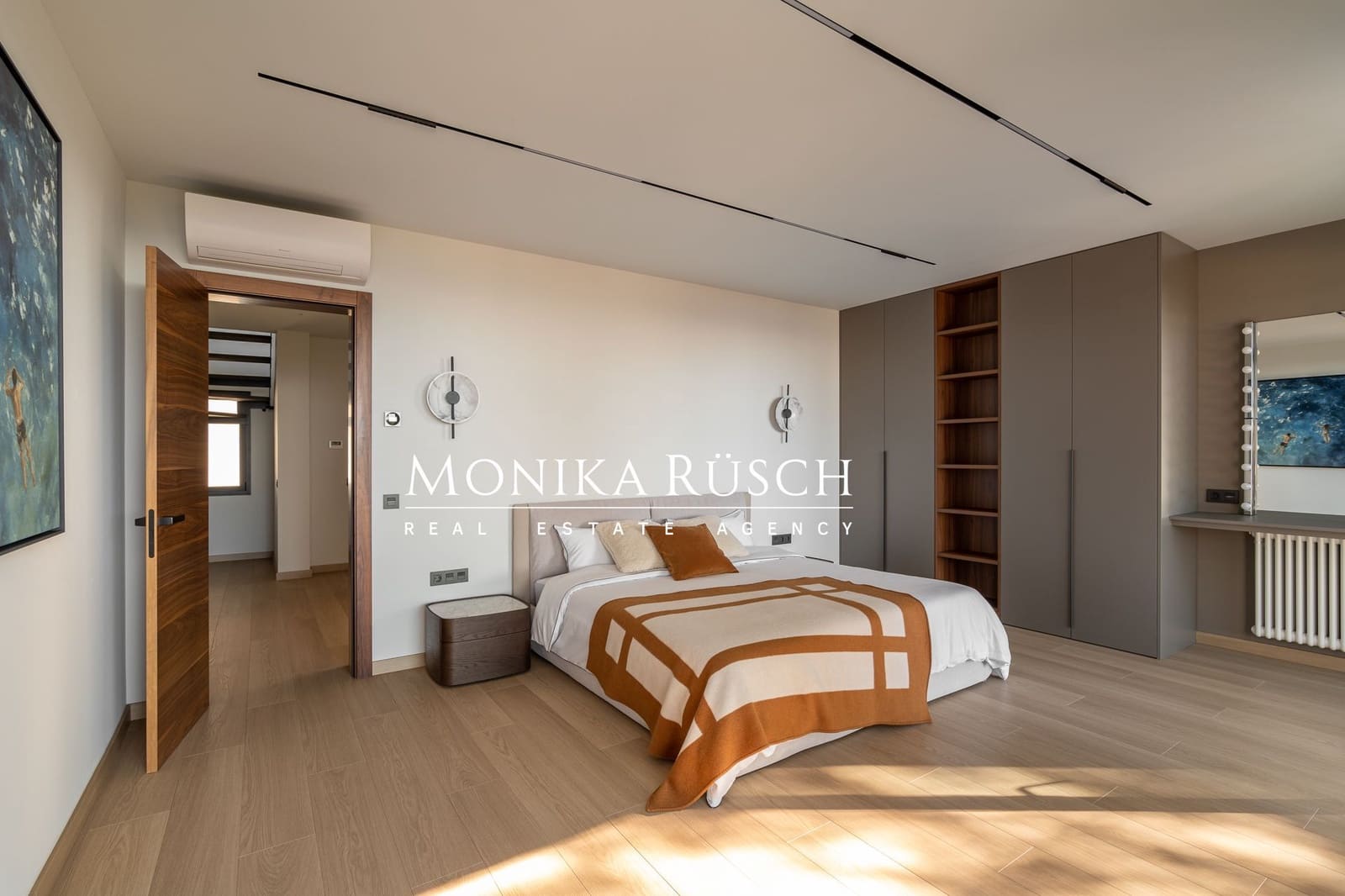 5 bedroom Villa for sale in Castelldefels with pool garage - € 2,420,000 (Ref: 9721070)