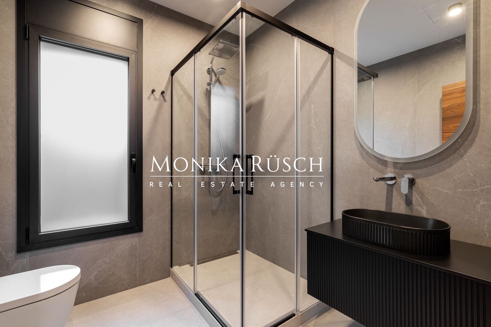 5 bedroom Villa for sale in Castelldefels with pool garage - € 2,420,000 (Ref: 9721070)