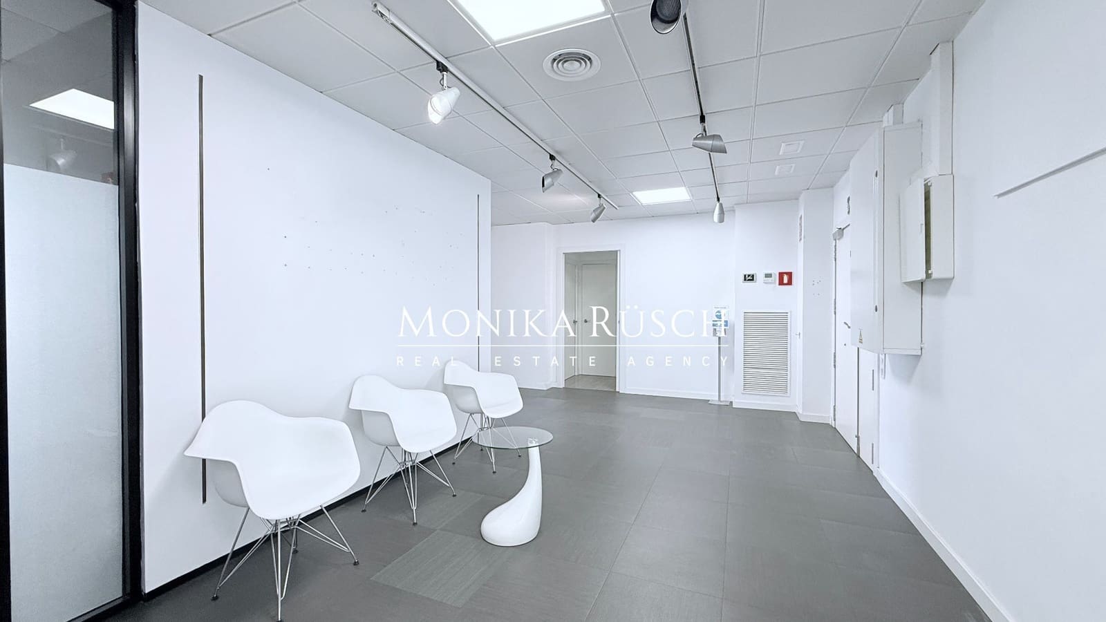 Office for rent in Barcelona city with garage - € 7,525 (Ref: 9726312)