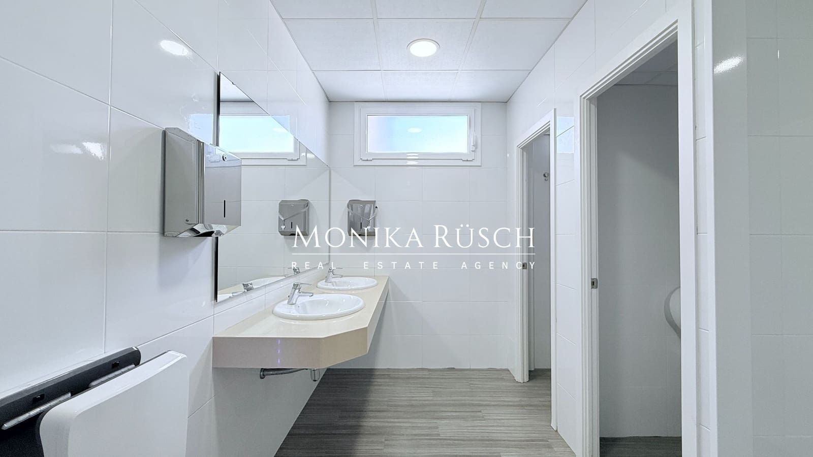 Office for rent in Barcelona city with garage - € 7,525 (Ref: 9726312)