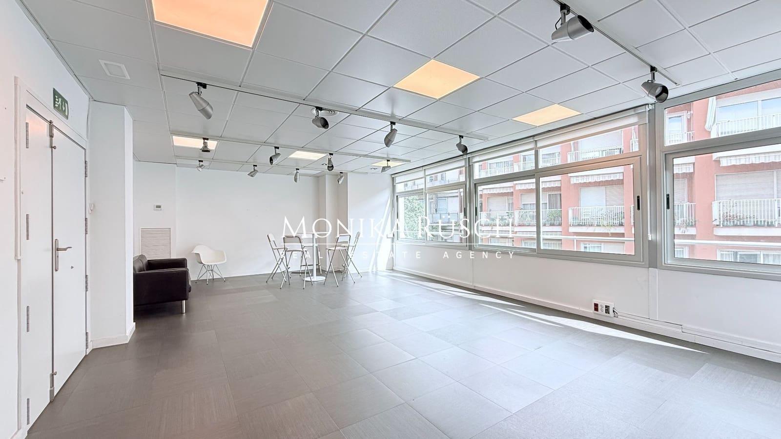 Office for rent in Barcelona city with garage - € 7,525 (Ref: 9726312)