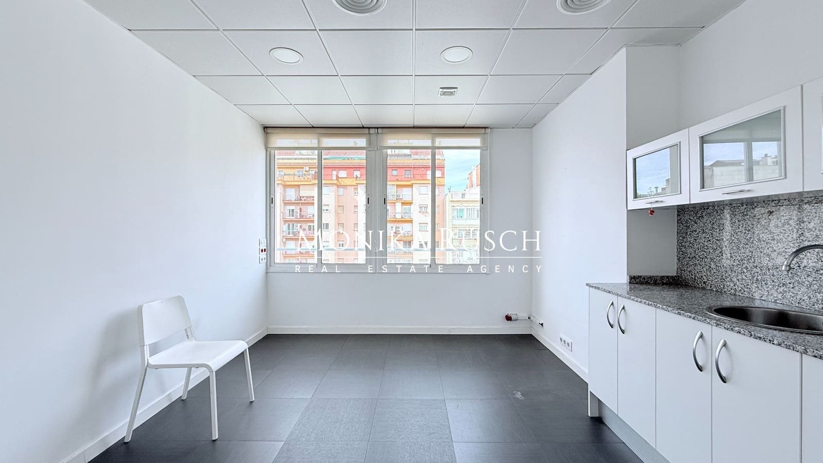 Office for rent in Barcelona city with garage - € 7,525 (Ref: 9726312)