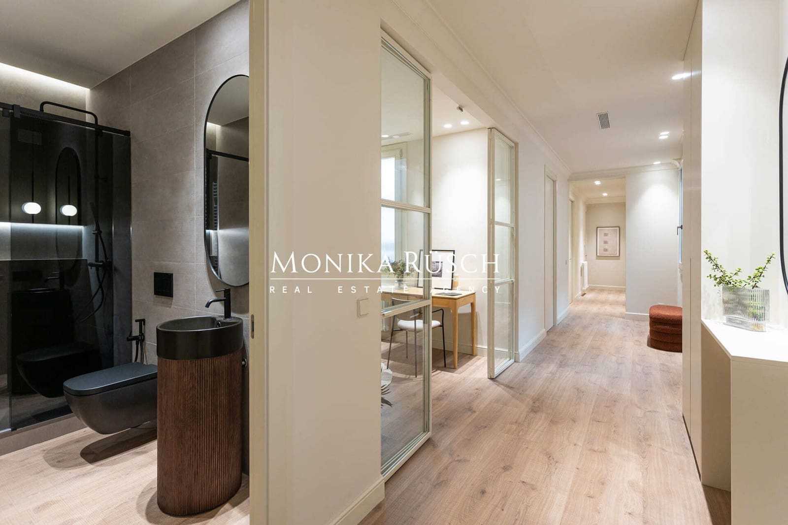 4 bedroom Flat for sale in Barcelona city - € 1,720,000 (Ref: 9726313)