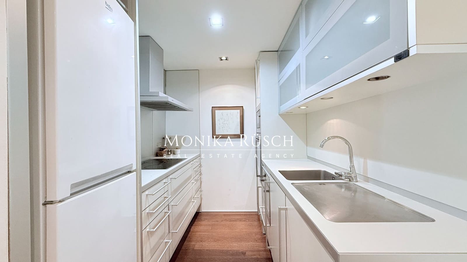 2 bedroom Flat for sale in Barcelona city with garage - € 950,000 (Ref: 9735149)