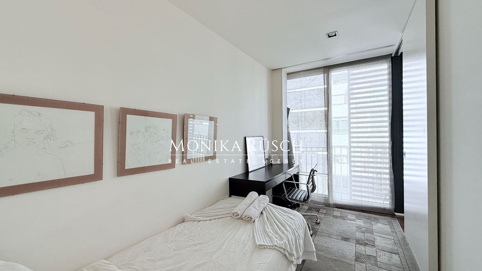 2 bedroom Flat for sale in Barcelona city with garage - € 950,000 (Ref: 9735149)