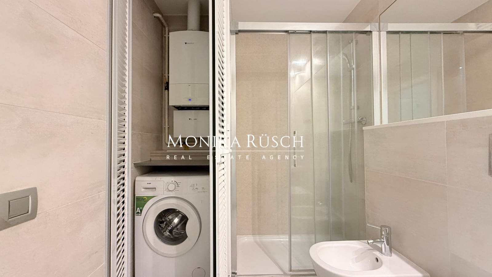 1 sypialnia Mieszkanie na sprzedaż w Miasto Barcelona z basenem - 425 000 € (Ref: 9761660)