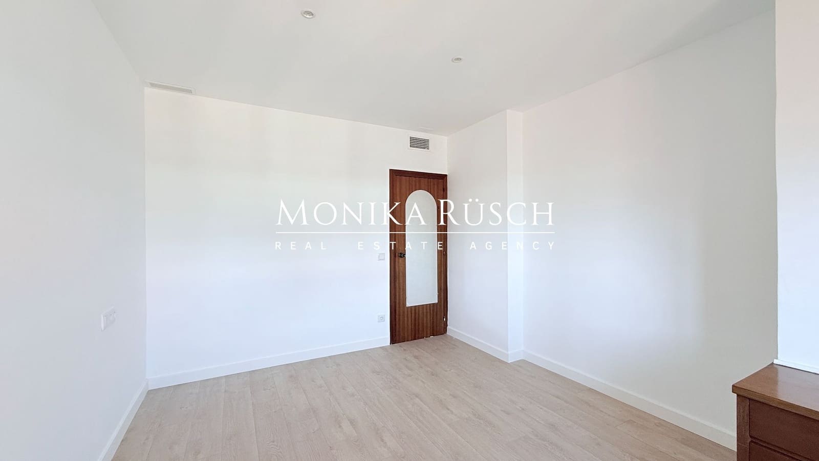 3 bedroom Flat for rent in Barcelona city - € 1,713 (Ref: 9782975)