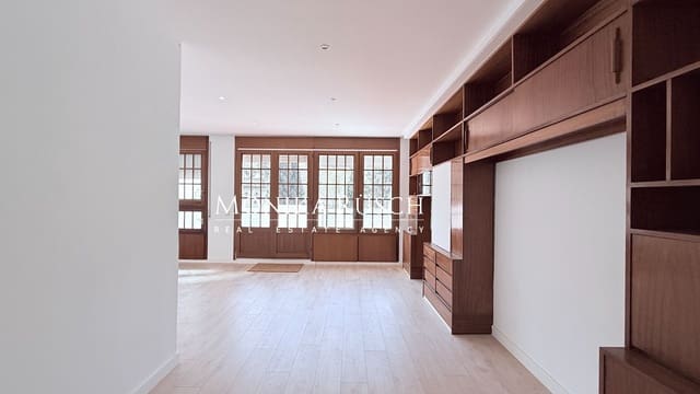 3 makuuhuone Asunto vuokrattavana paikassa Barcelona kaupunki - 1 713 € (Ref: 9782975)