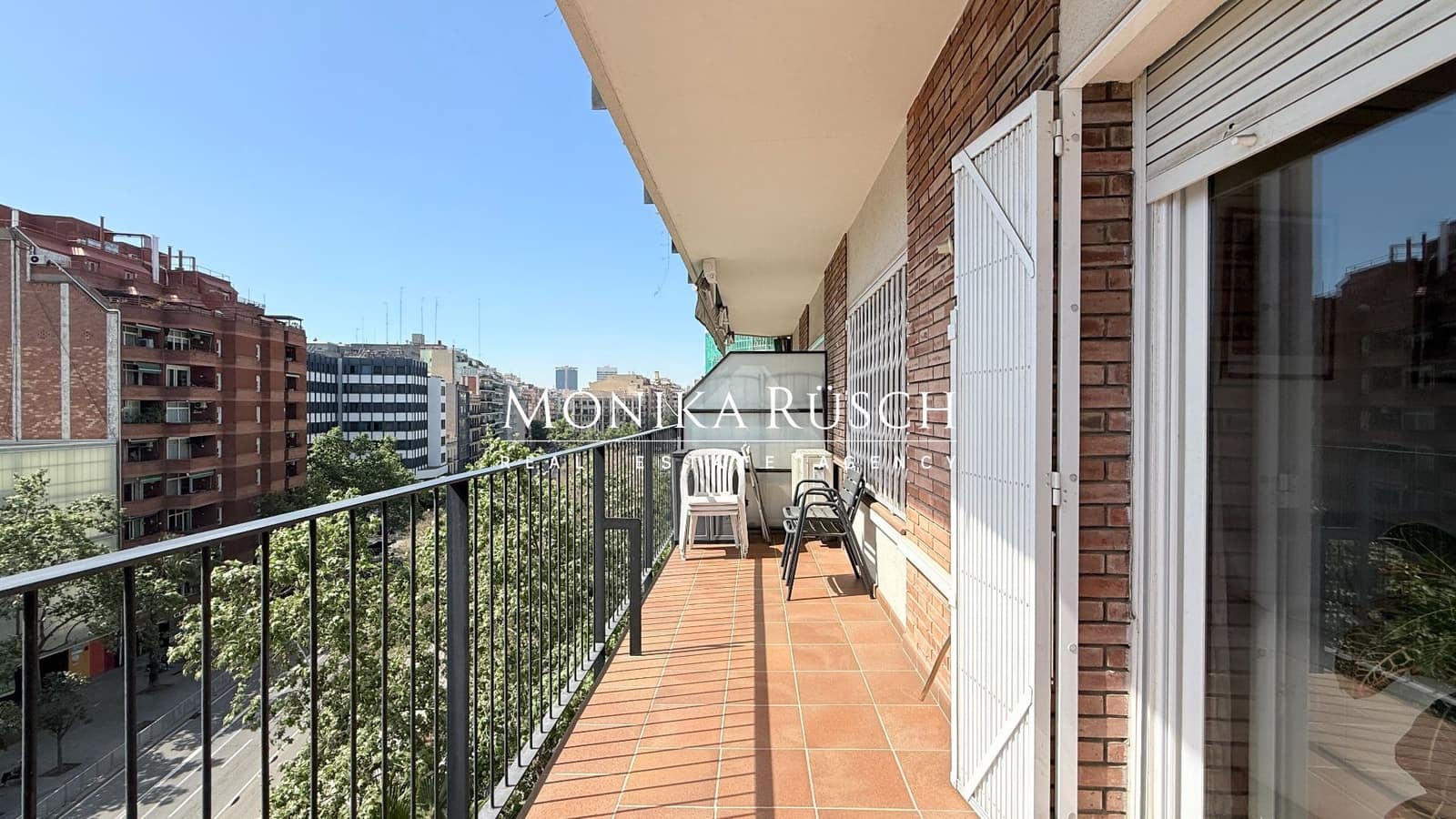 4 chambre Appartement à vendre à Barcelone ville - 550 000 € (Ref: 9788132)