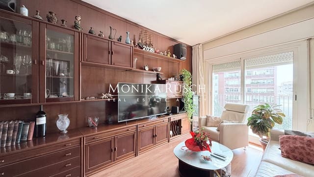 4 slaapkamer Flat te koop in Barcelona stad - € 550.000 (Ref: 9788132)