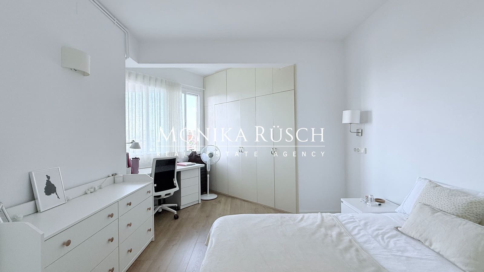 Piso de 2 habitaciones en Barcelona ciudad en alquiler con garaje - 2.140 € (Ref: 9824659)