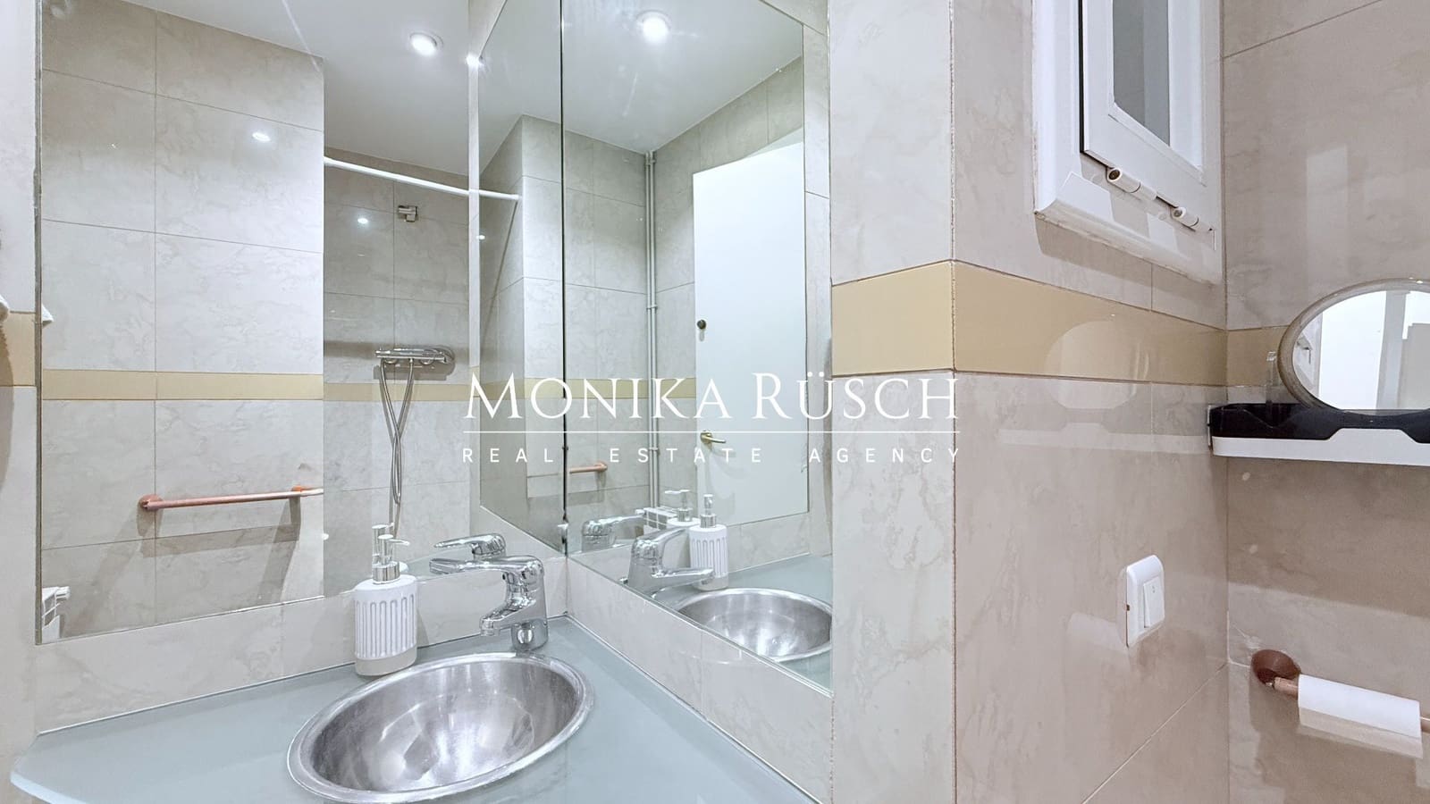 Piso de 2 habitaciones en Barcelona ciudad en alquiler con garaje - 2.140 € (Ref: 9824659)