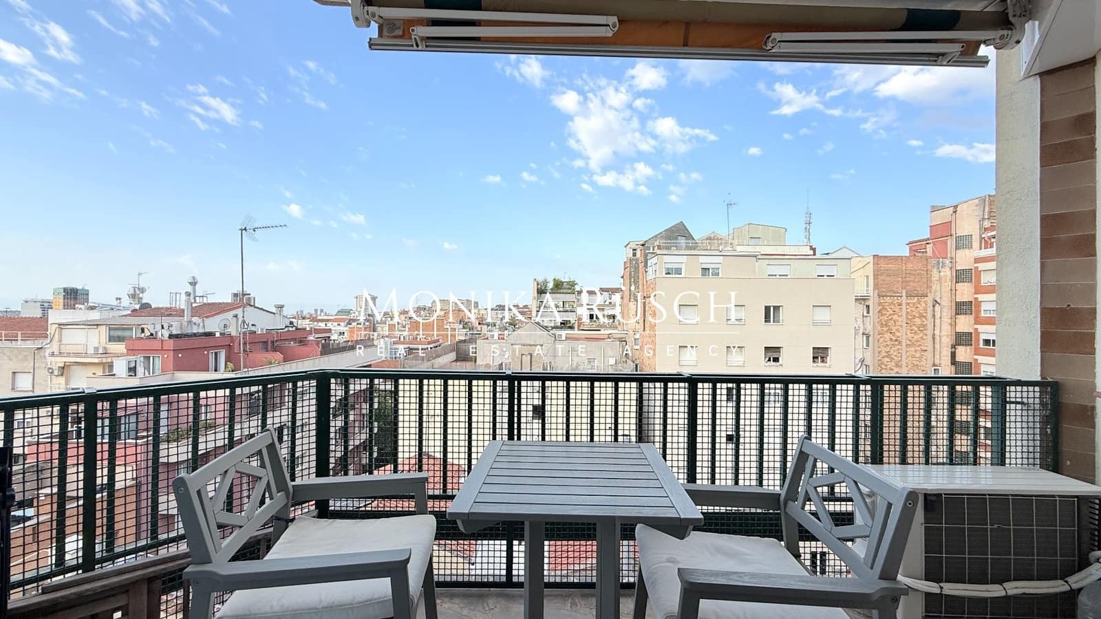 Piso de 2 habitaciones en Barcelona ciudad en alquiler con garaje - 2.140 € (Ref: 9824659)