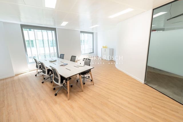 Büro zu vermieten in Les Corts, Barcelona Stadt mit Garage - 1.300 € (Ref: 9835167)