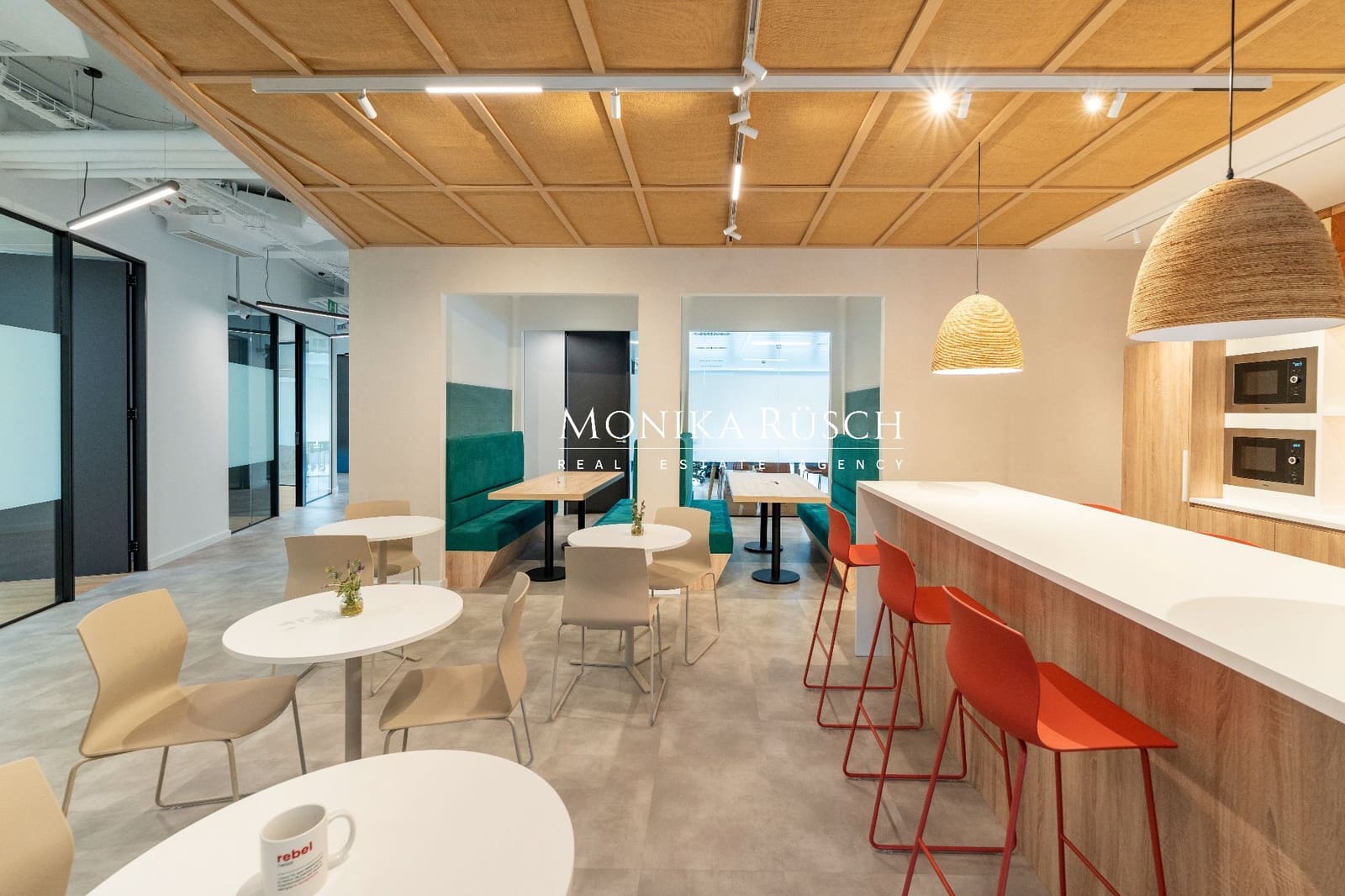 Kontor til leje i Barcelona by med garage - € 1.300 (Ref: 9835167)