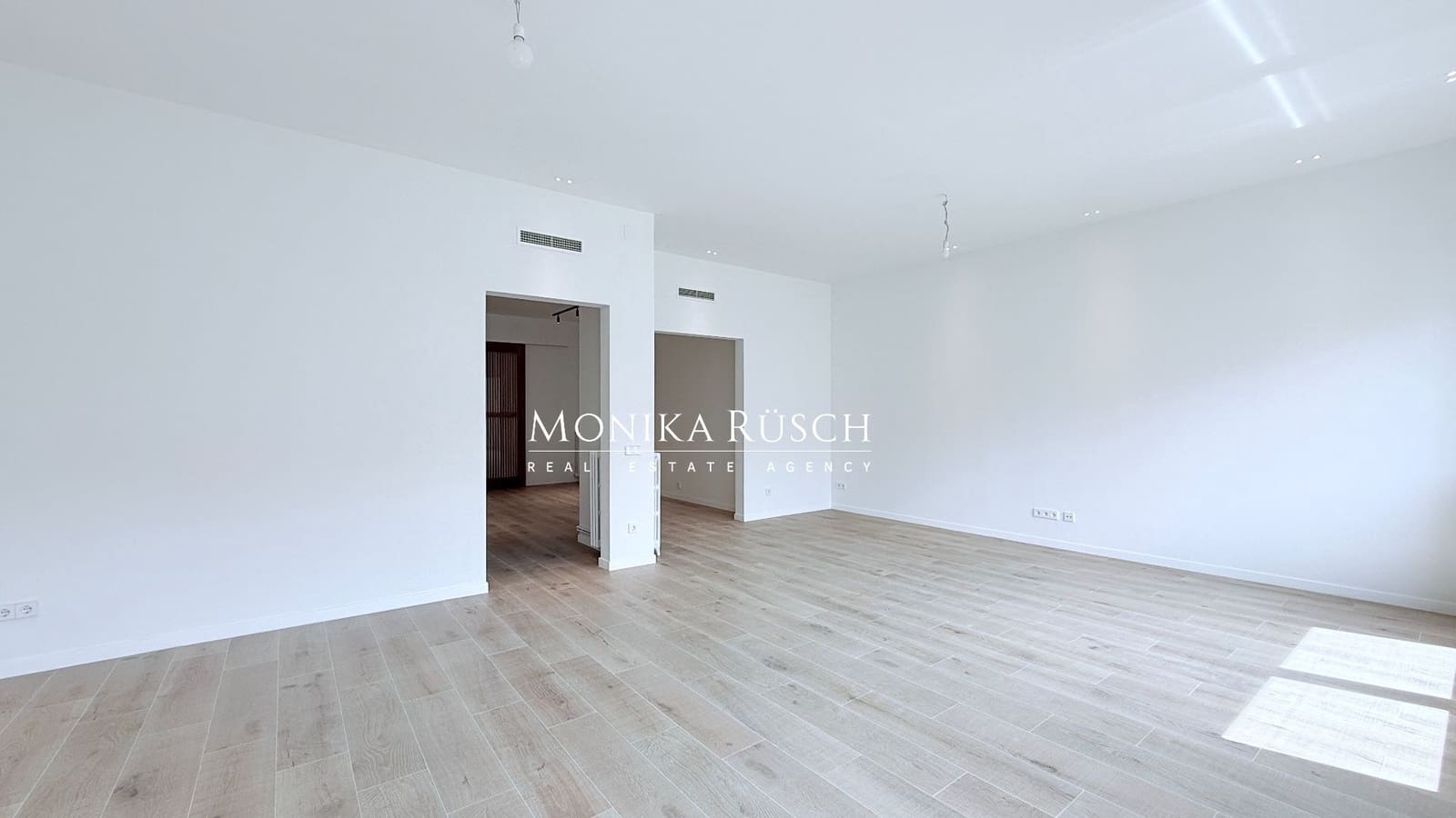 4 bedroom Flat for rent in Barcelona city - € 5,200 (Ref: 9838865)