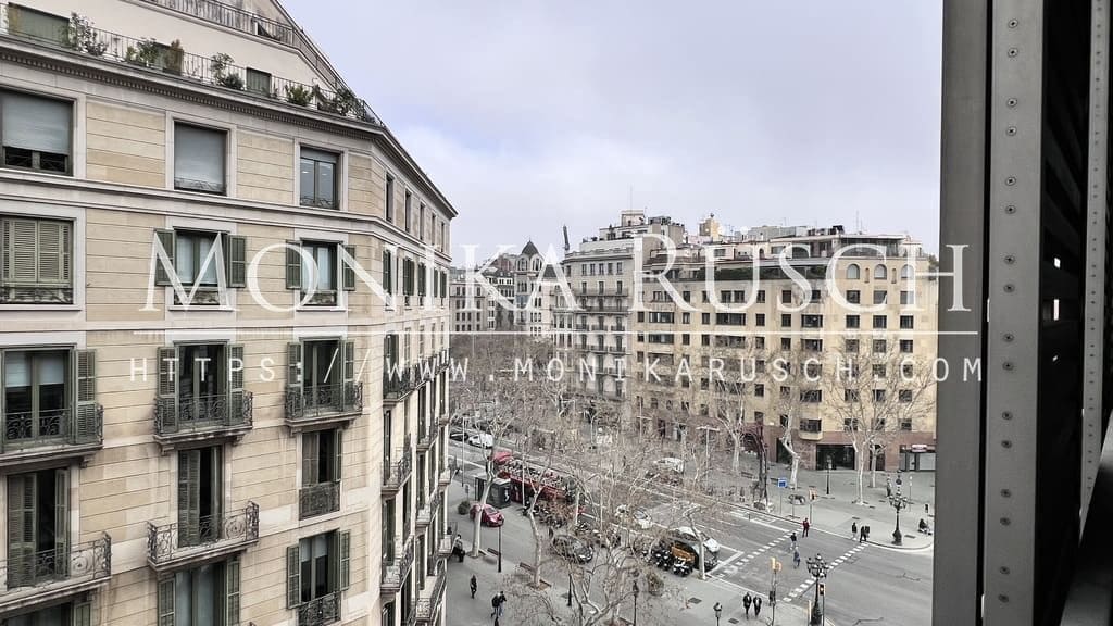 2 bedroom Flat for sale in Barcelona city with garage - € 1,100,000 (Ref: 9838867)