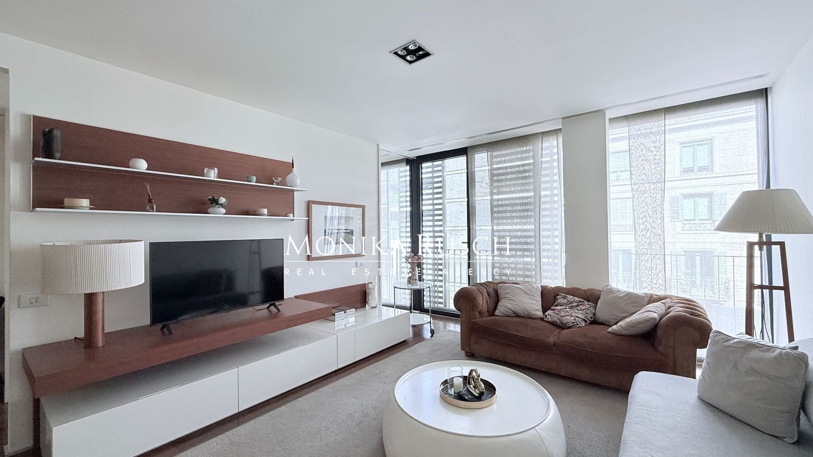 2 bedroom Flat for sale in Barcelona city with garage - € 1,100,000 (Ref: 9838867)