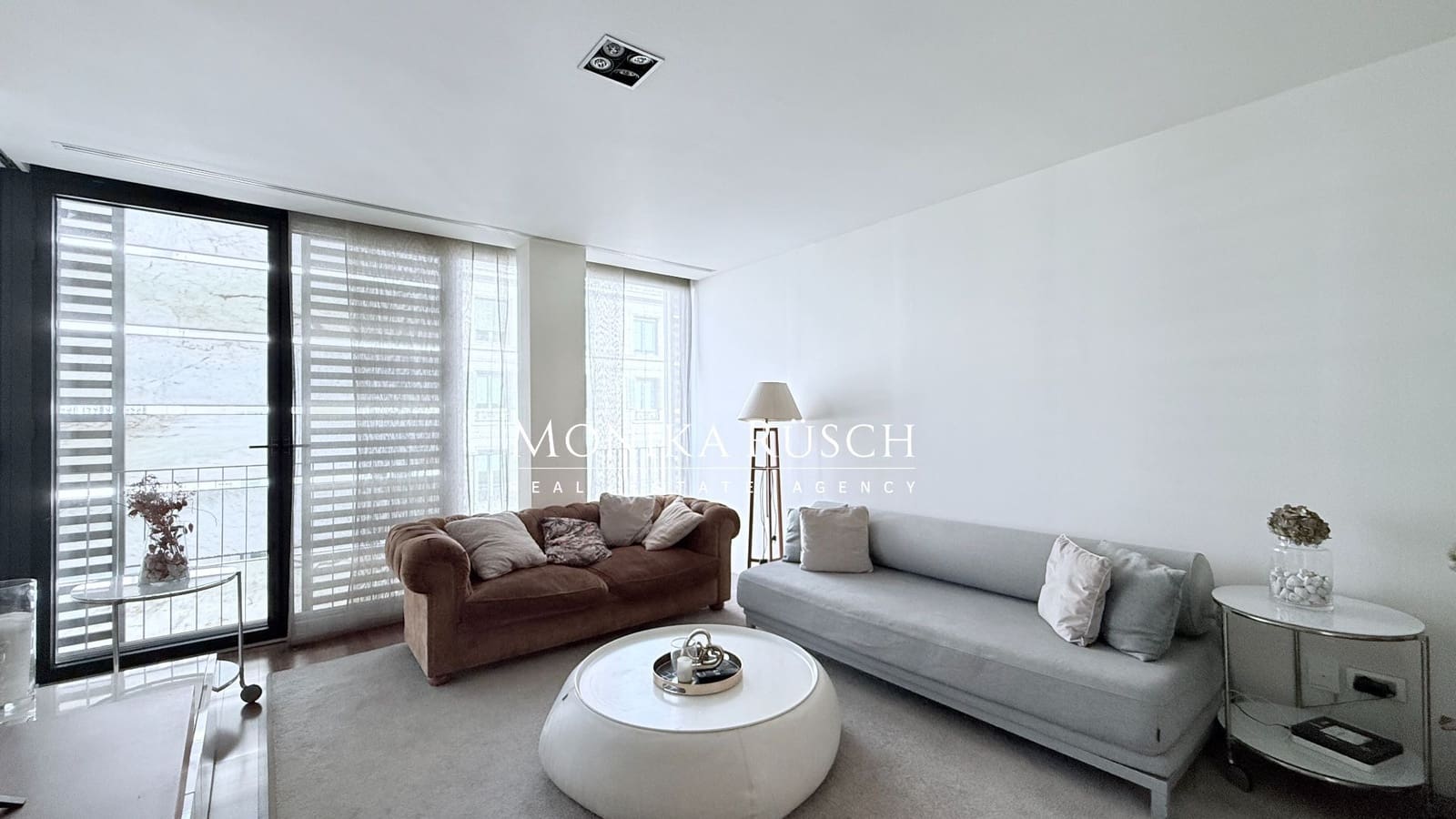 2 bedroom Flat for sale in Barcelona city with garage - € 1,100,000 (Ref: 9838867)