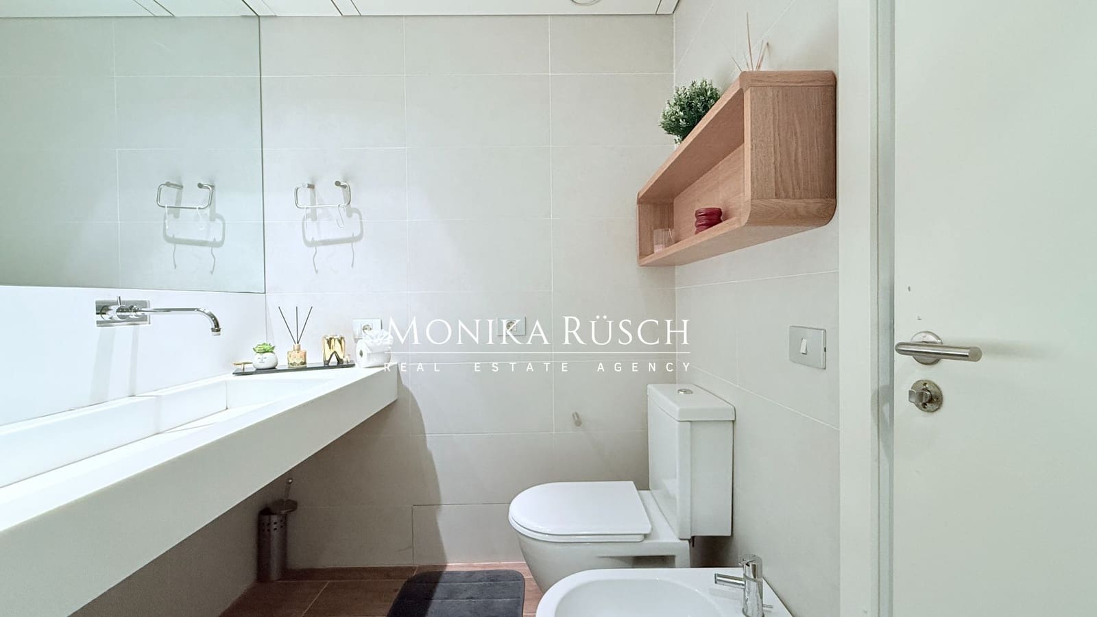 2 bedroom Flat for sale in Barcelona city with garage - € 1,100,000 (Ref: 9838867)